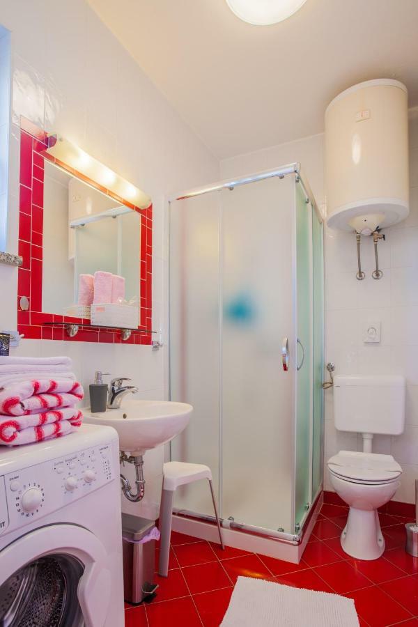 Apartman Madlen เซรส ภายนอก รูปภาพ