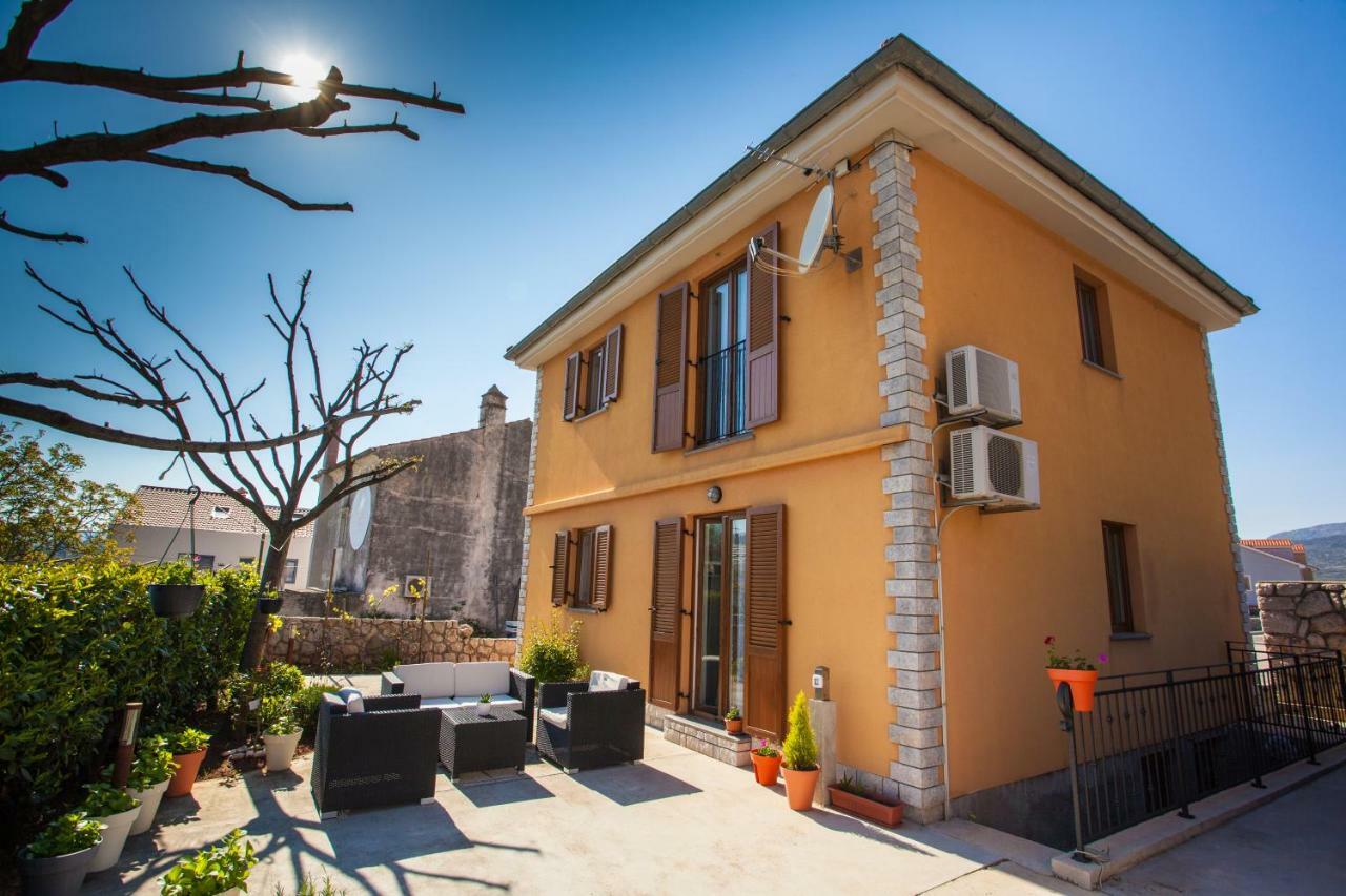 Apartman Madlen เซรส ภายนอก รูปภาพ