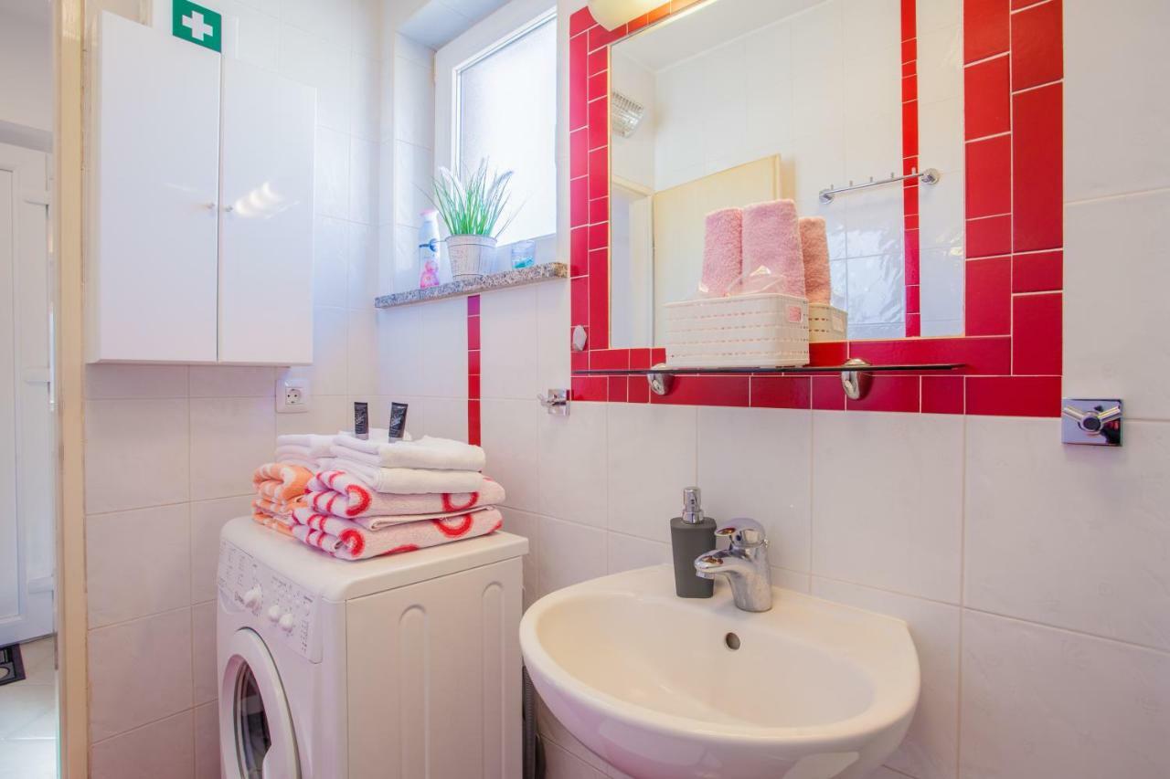 Apartman Madlen เซรส ภายนอก รูปภาพ
