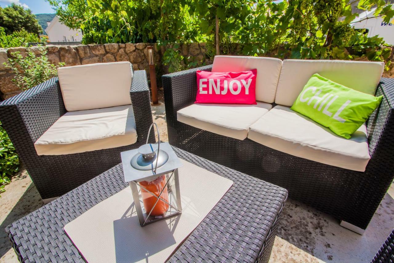 Apartman Madlen เซรส ภายนอก รูปภาพ